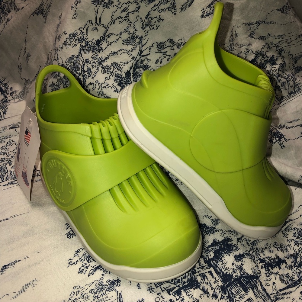 Butler ROCKHOPPER Kids Rain Boots Waterproof OverBoot Size 10-11 -12 Green